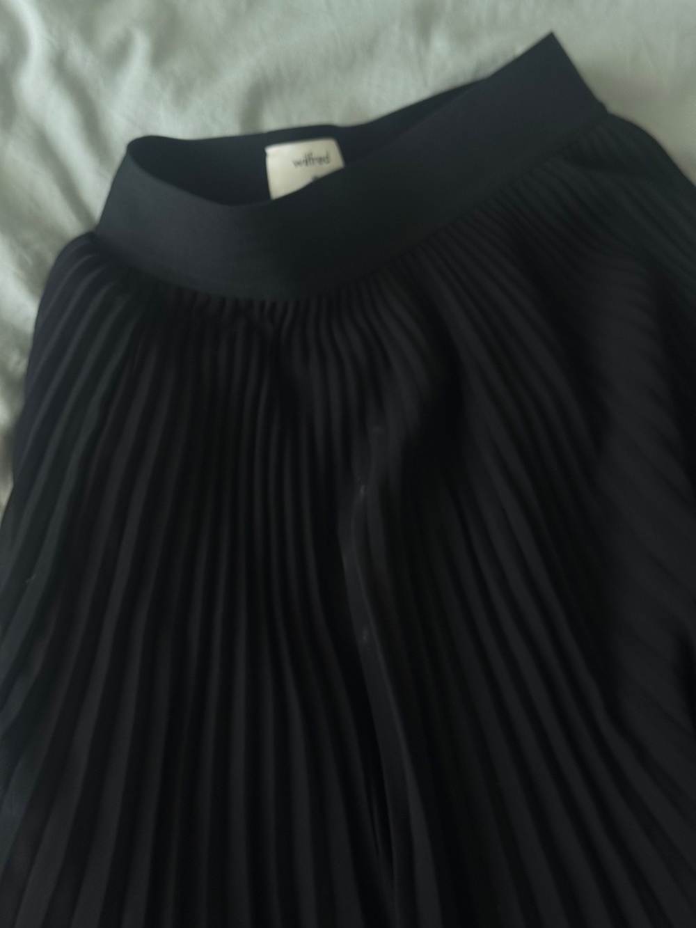 Aritzia Wilfred twirl skirt black PREOWNED/USED - Picture 5 of 7